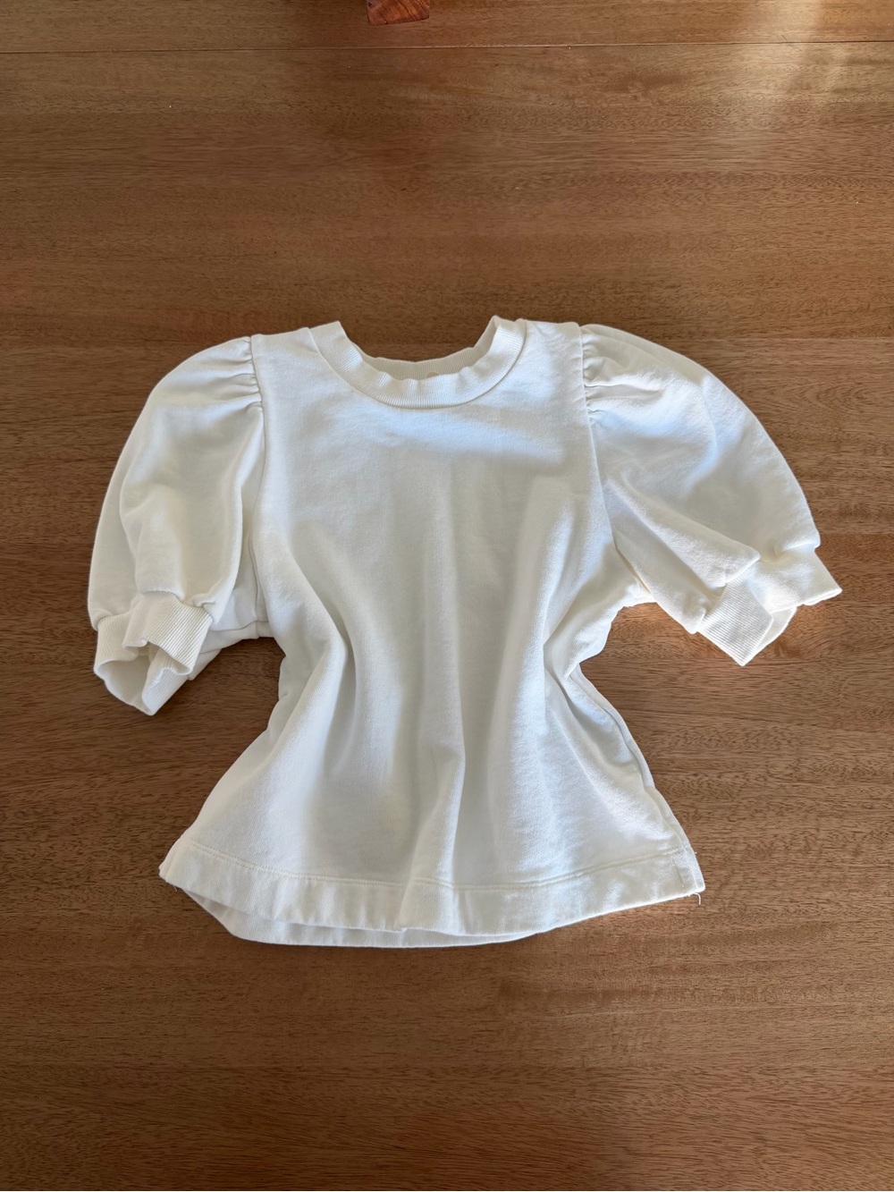 H&M White Puff Sleeve Top Women’s Small Ribbed Crew Neck